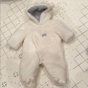 3/$15 EUC Baby snowsuit 0-3 mo